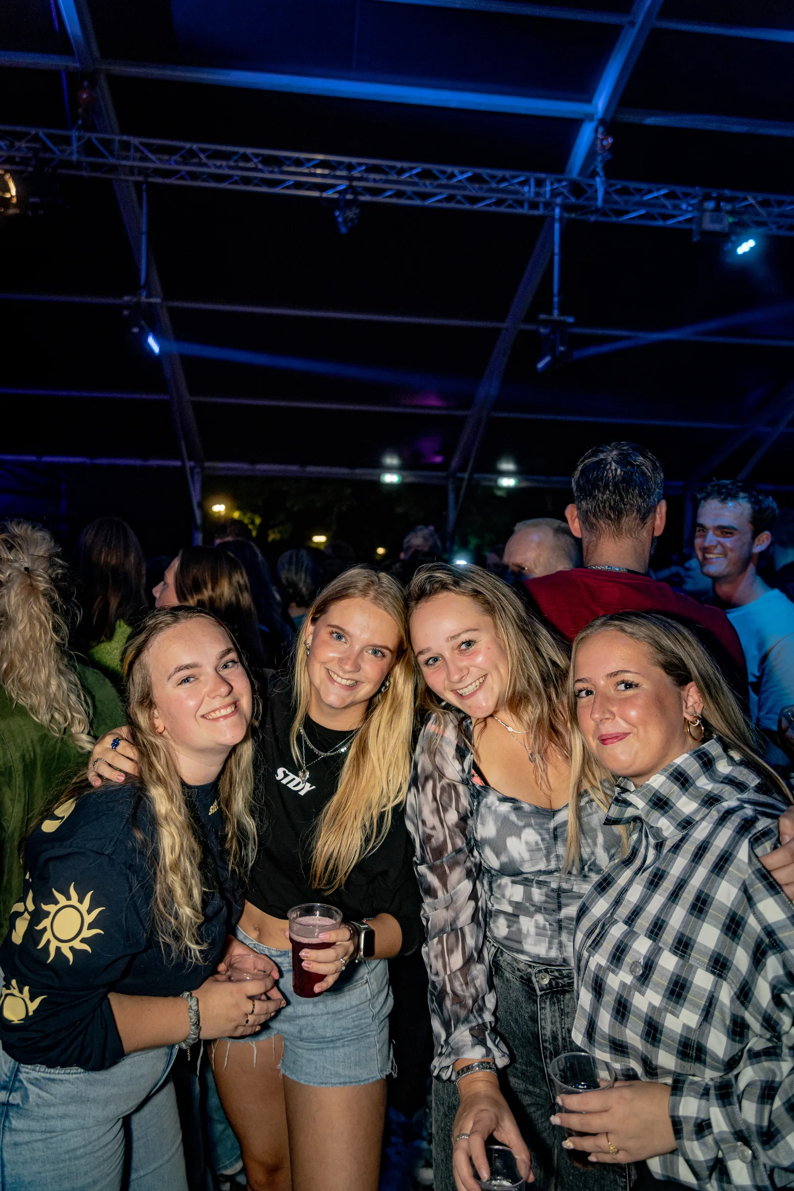 Photo from Dirty Daddies & Samuel Welten, taken Sep 3, 2026 by Bram de Smidt